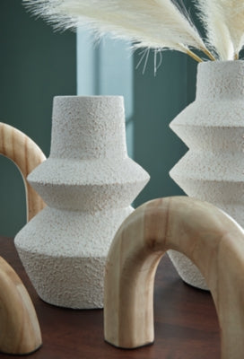 Ashley Maddwarth White Natural Brown Accessory Set (Set of 5)
