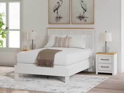 Benchcraft Linnocreek White Warm Brown Queen Panel Bed