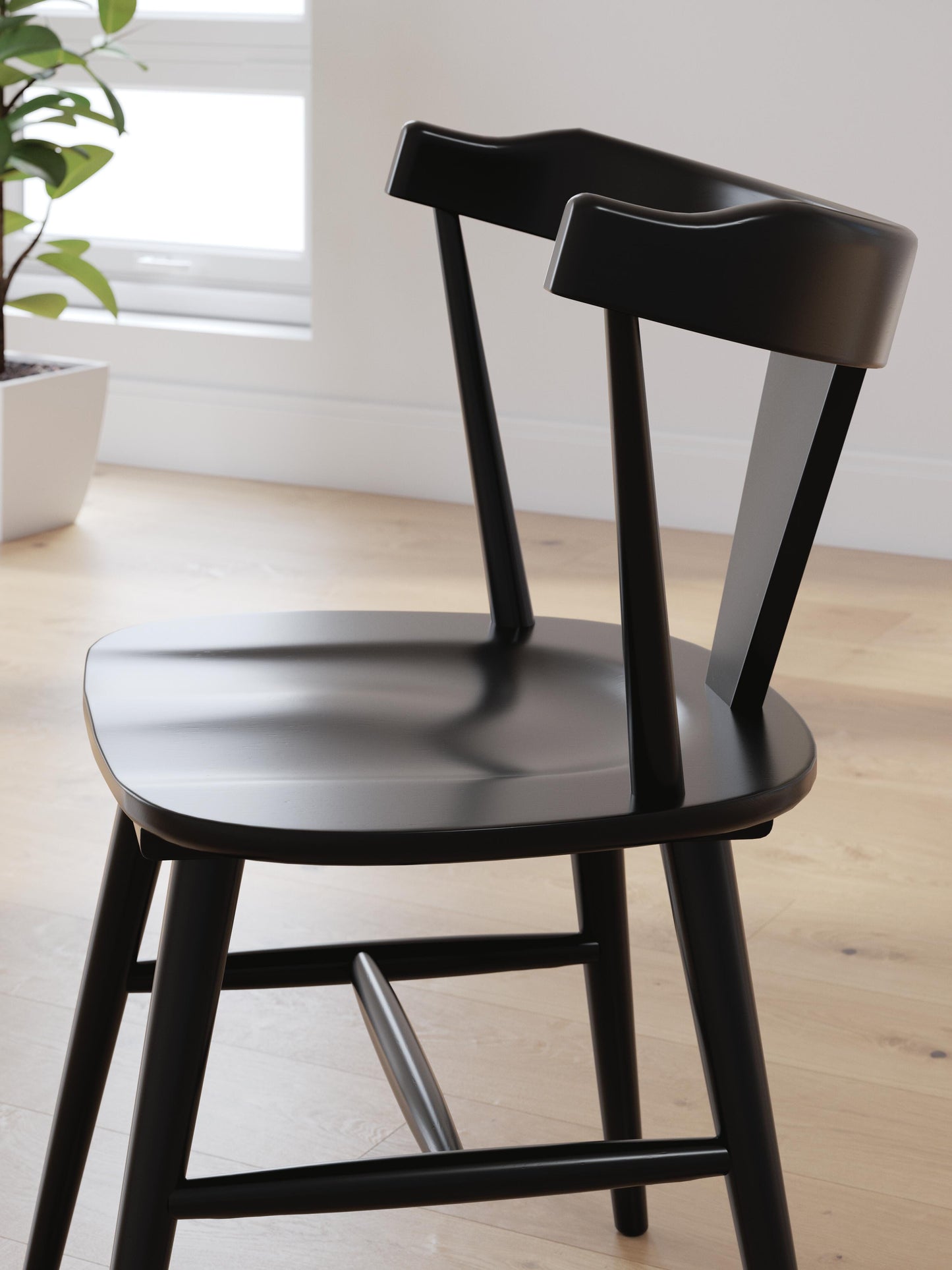 Ashley Gretlynn Black Dining Chair (Set of 2)