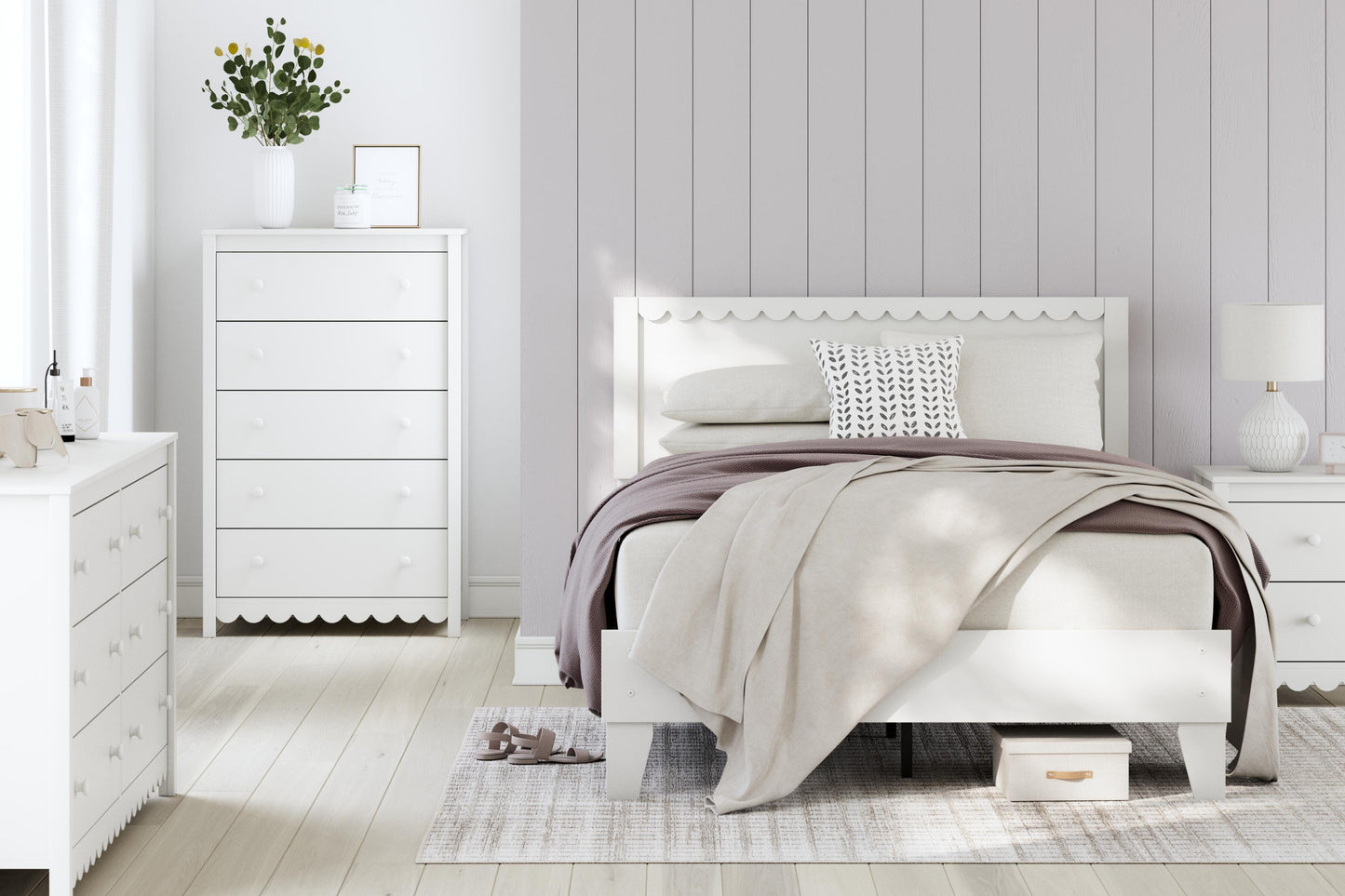 Ashley Hallityn White Chest of Drawers