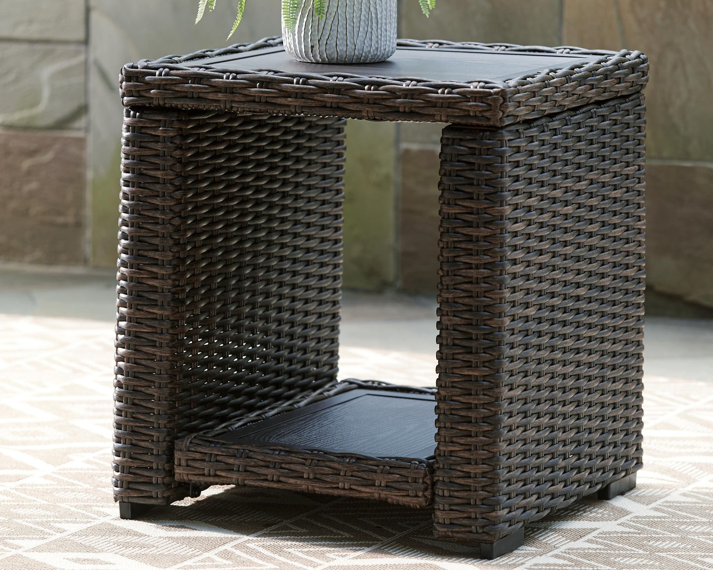 Ashley Grasson Lane Brown End Table