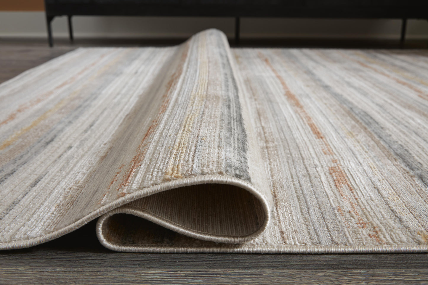 Ashley Artney Multi 5' x 7' Rug