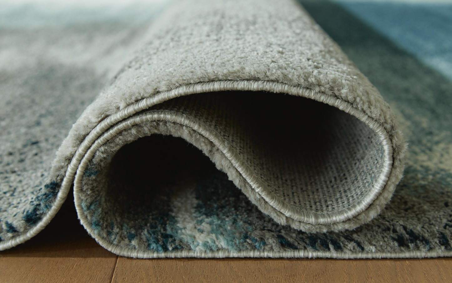 Ashley Brentward Blue Gray Ivory 5' x 7' Rug