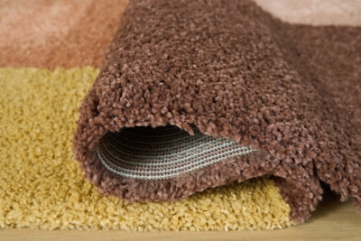 Ashley Gailmore Cream Pink Ocher 5' x 7' Rug