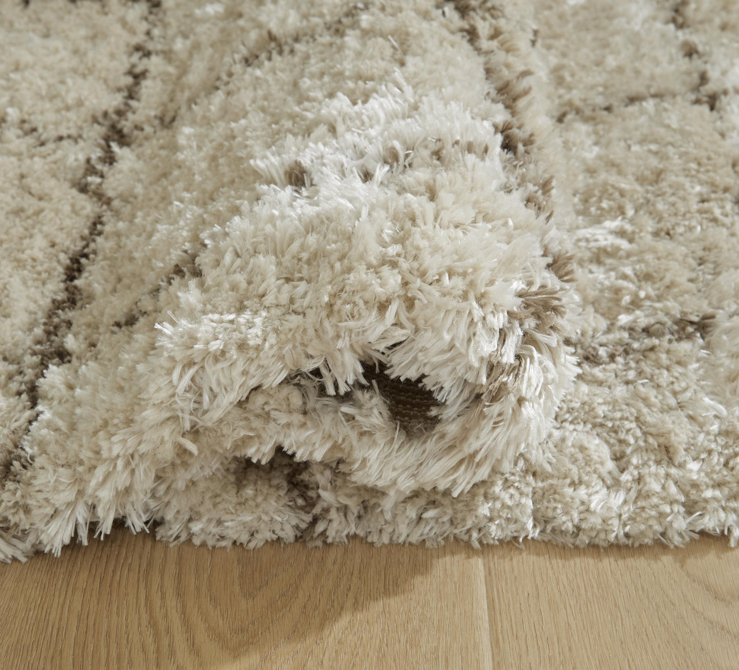 Ashley Wrenlow Cream Brown 5' x 7' Rug