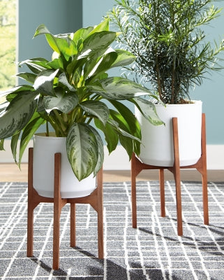 Ashley Dorcey White Brown Planter (Set of 2)