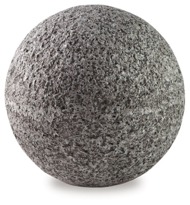 Ashley Chanlow Gray Sculpture