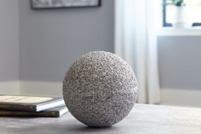 Ashley Chanlow Gray Sculpture
