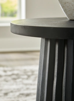 Ashley Ceilby Black Accent Table