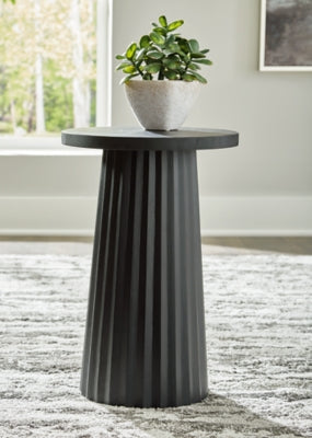 Ashley Ceilby Black Accent Table