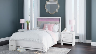 Ashley Altyra White Full Panel Bed