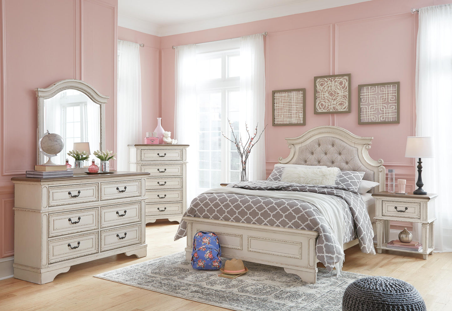 Ashley Realyn Chipped White Full Panel Bed