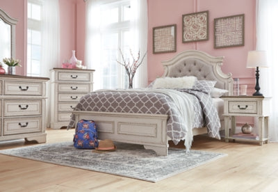 Ashley Realyn Chipped White Full Panel Bed