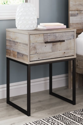 Ashley Neilsville Whitewash 19" W Nightstand