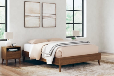 Ashley Fordmont Auburn Queen Platform Bed
