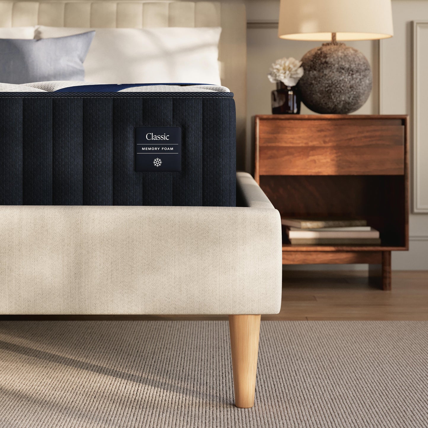 Dreamcloud Dreamcloud Classic Memory Foam White Queen Mattress