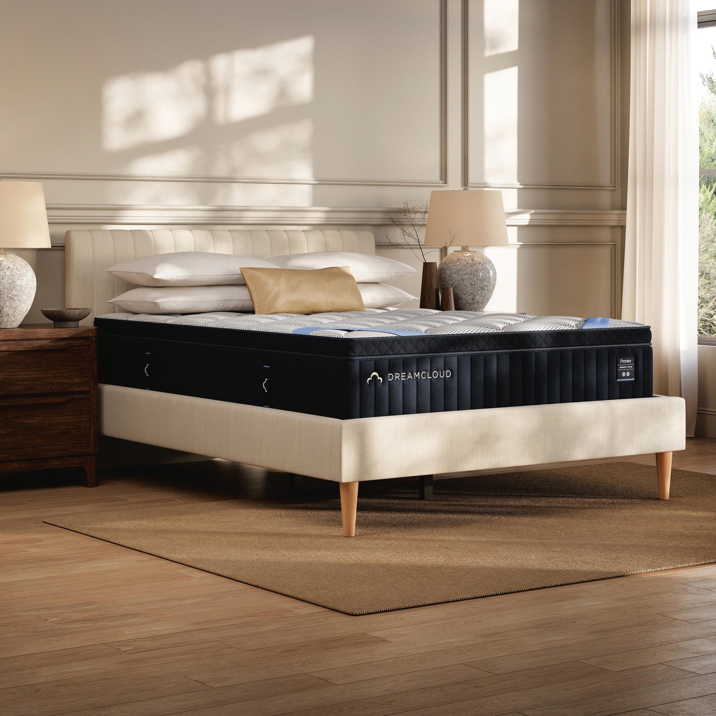 Dreamcloud Dreamcloud Premier Memory Foam White Queen Mattress