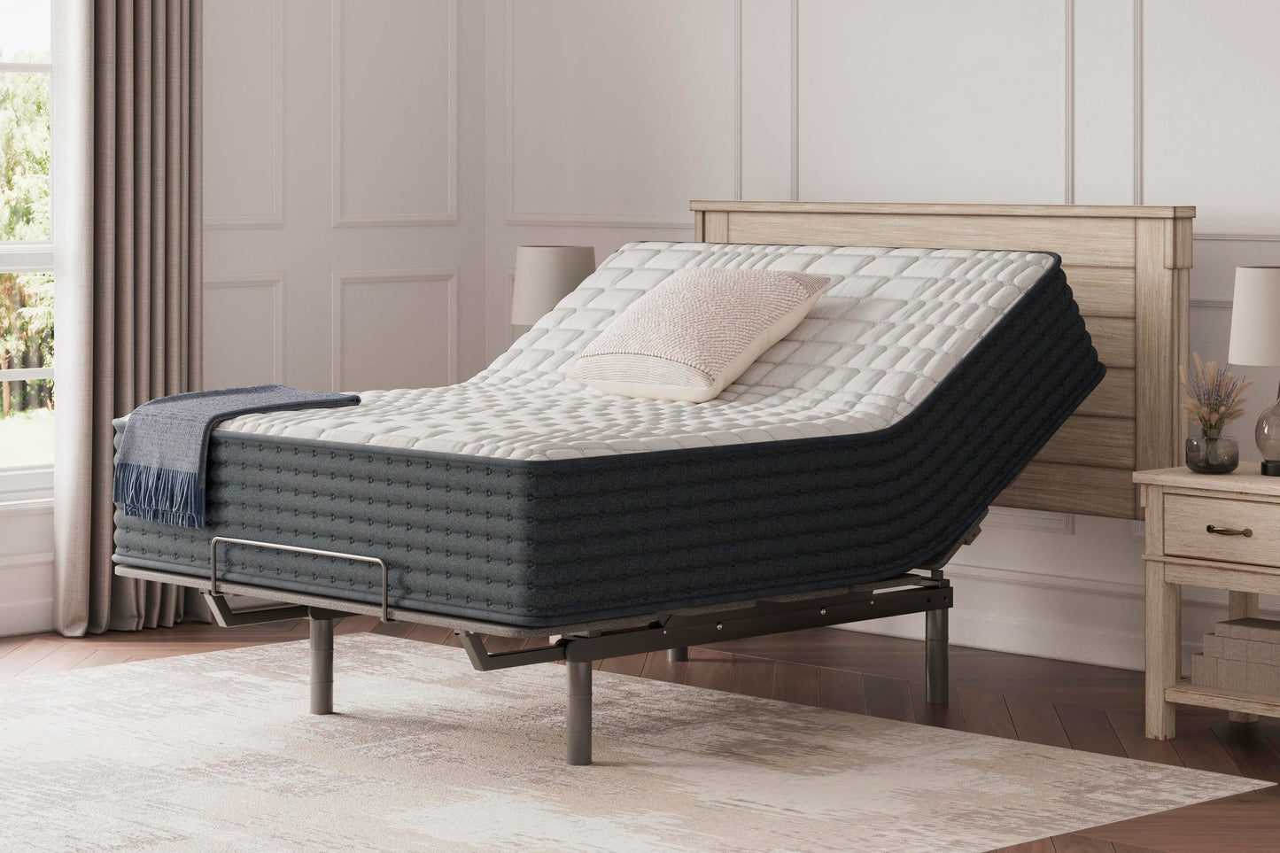 Ashley Hybrid 1300 White California King Mattress