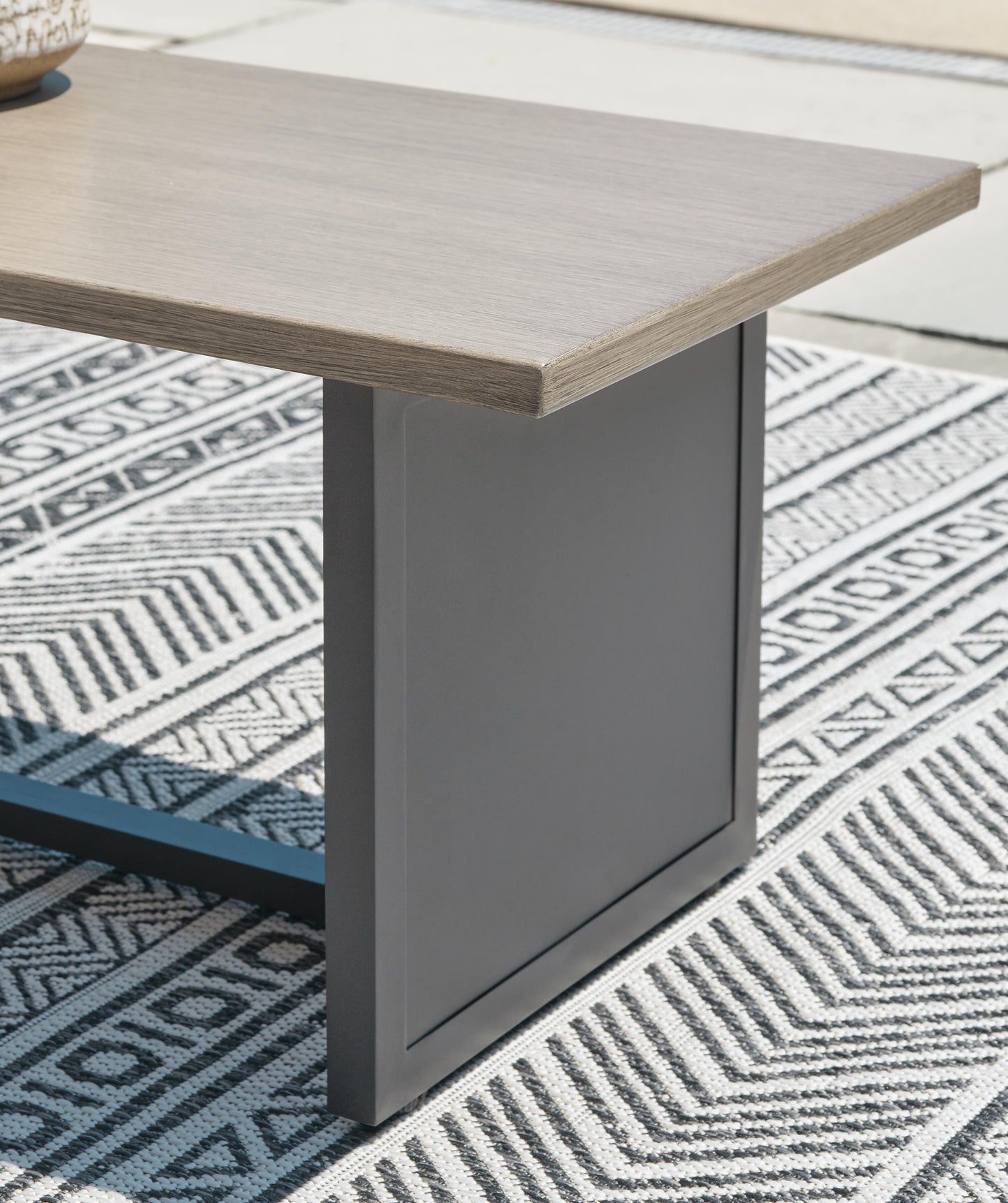 Ashley Bree Zee Brown 7-Piece Outdoor Modular Seating
