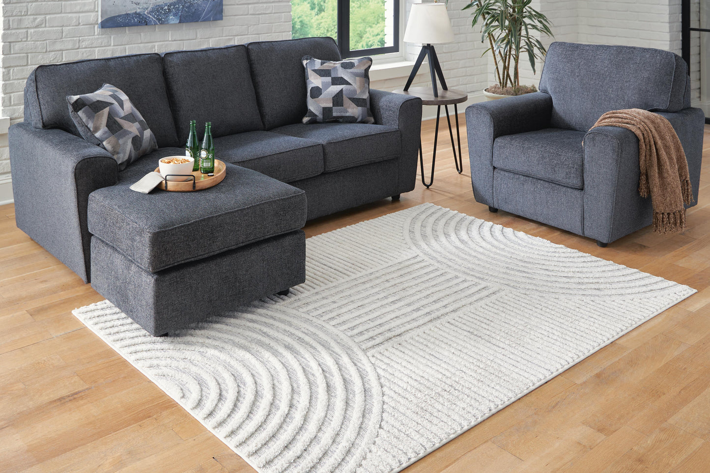 Ashley Lambworth Gray Cream 5'3" x 7' Rug