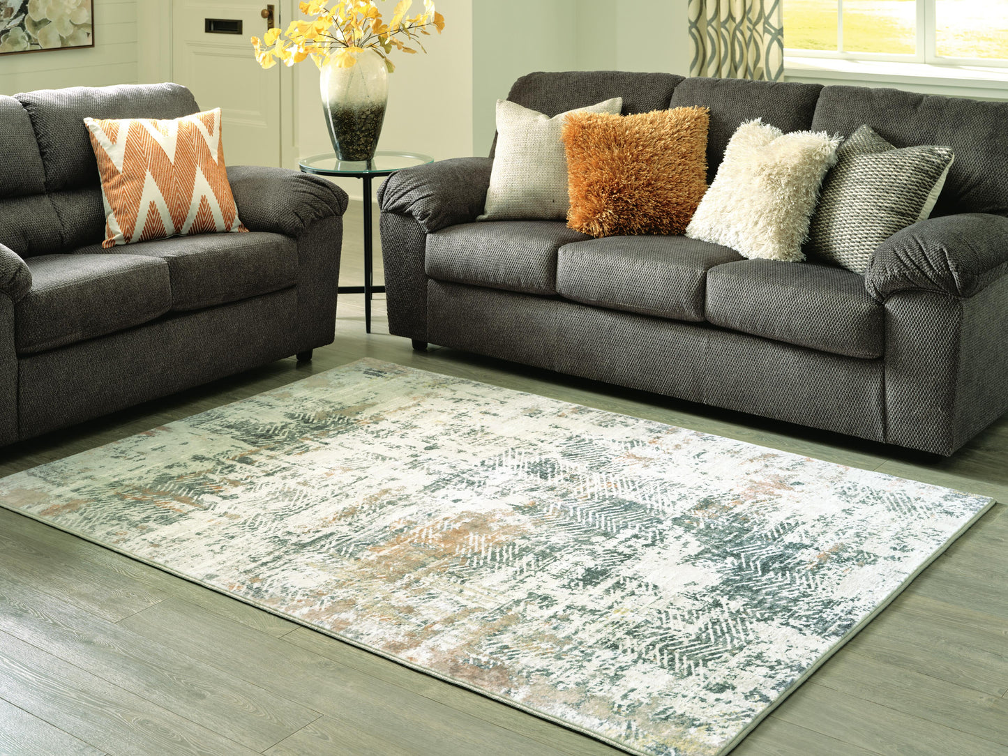 Ashley Redlings Multi 5' x 7' Rug