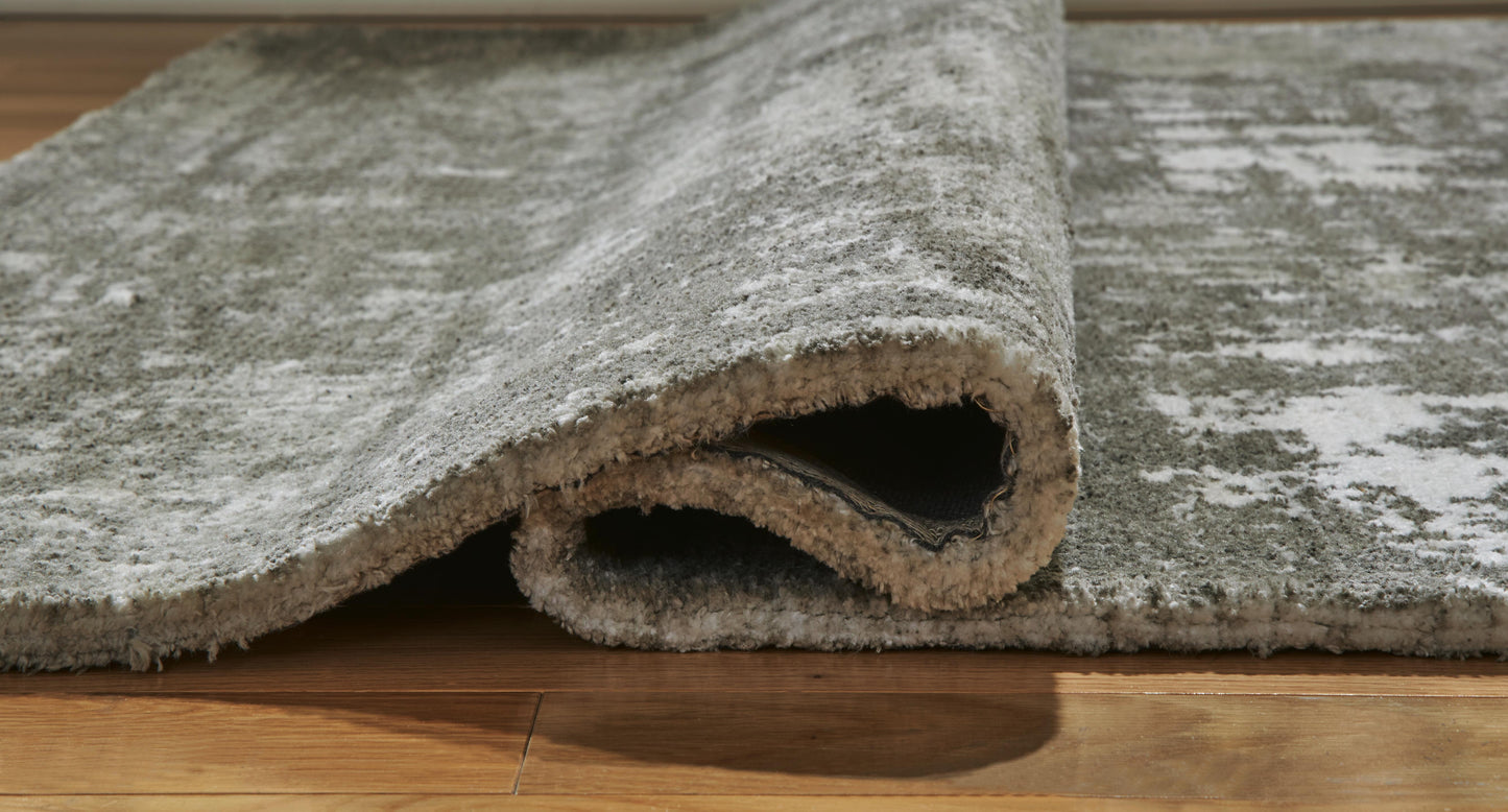 Ashley Valmontic Gray 5' x 7' Rug