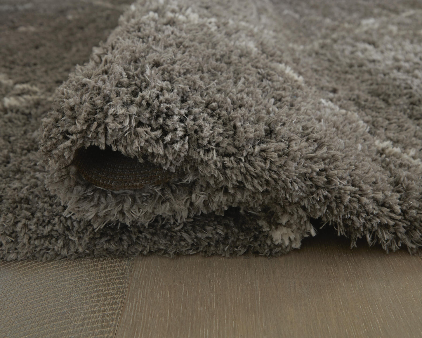 Ashley Wrenlow Gray Cream 5' x 7' Rug