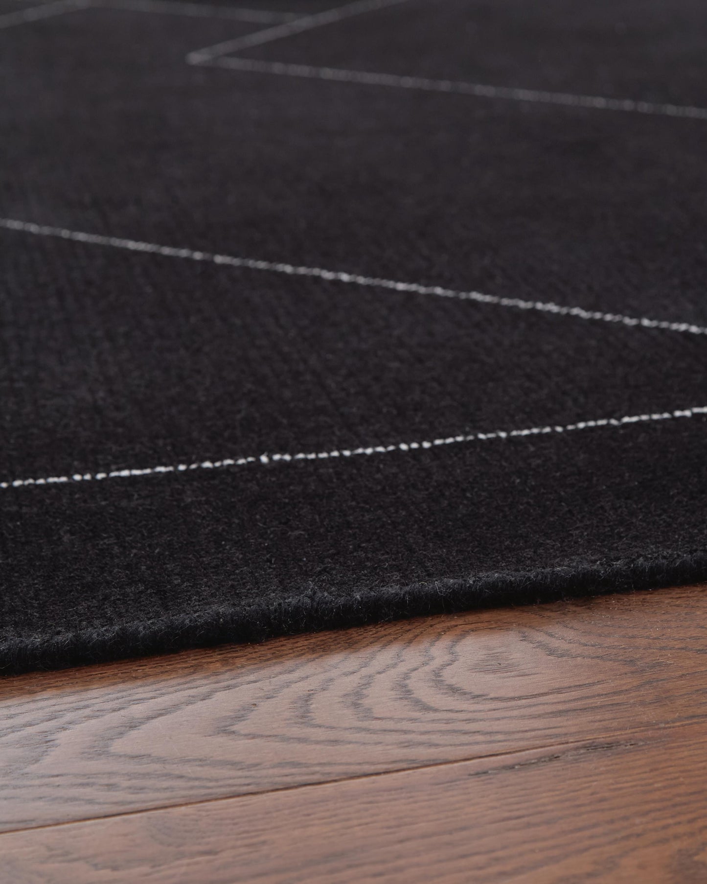 Ashley Marav Black White 5' x 7' Area Rug
