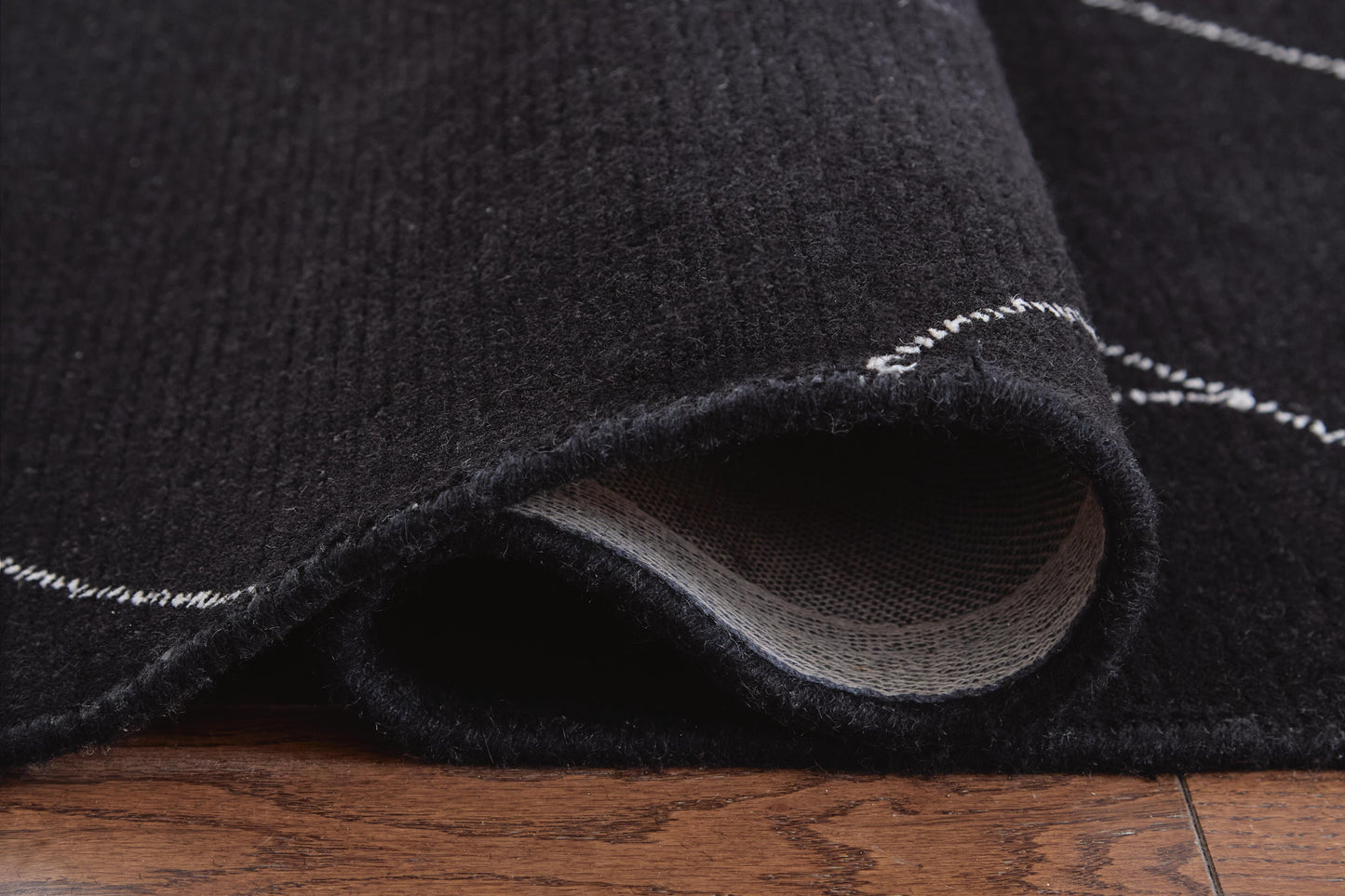 Ashley Marav Black White 5' x 7' Area Rug