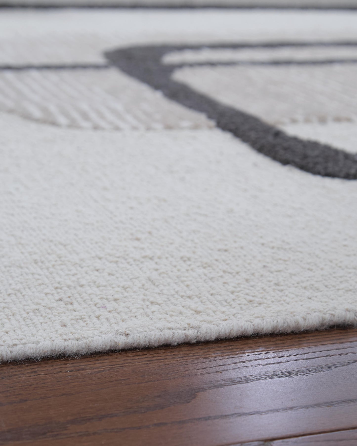 Ashley Davismour Ivory Taupe Charcoal 5' x 7' Area Rug