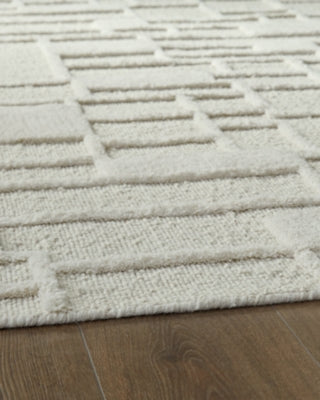 Ashley Empriss Ivory 5' x 7' Area Rug