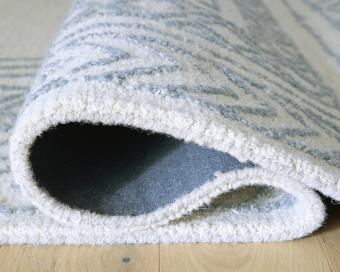 Ashley Azelhurst Blue Ivory Gray 7'8" x 10' Area Rug