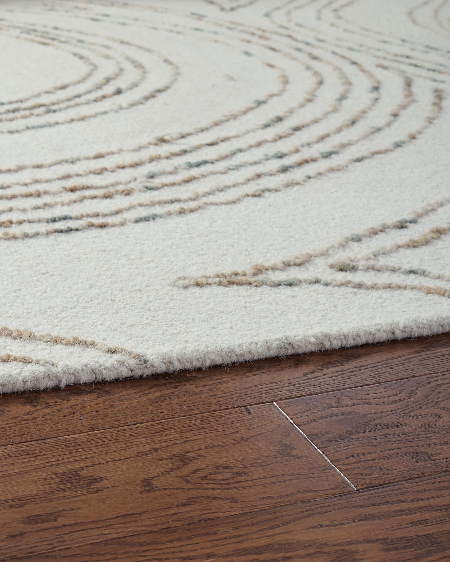 Ashley Deenbury Ivory Green Brown 5' x 7' Area Rug