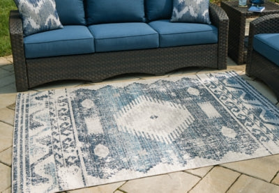 Ashley Daddridge Blue Gray Ivory 5' x 7' Rug