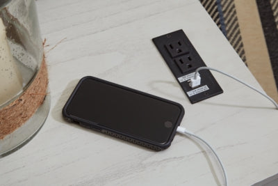 Ashley Treytown Antique White Chairside End Table