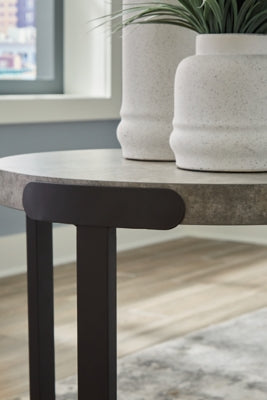 Ashley Darthurst Light Brown Table (Set of 3)