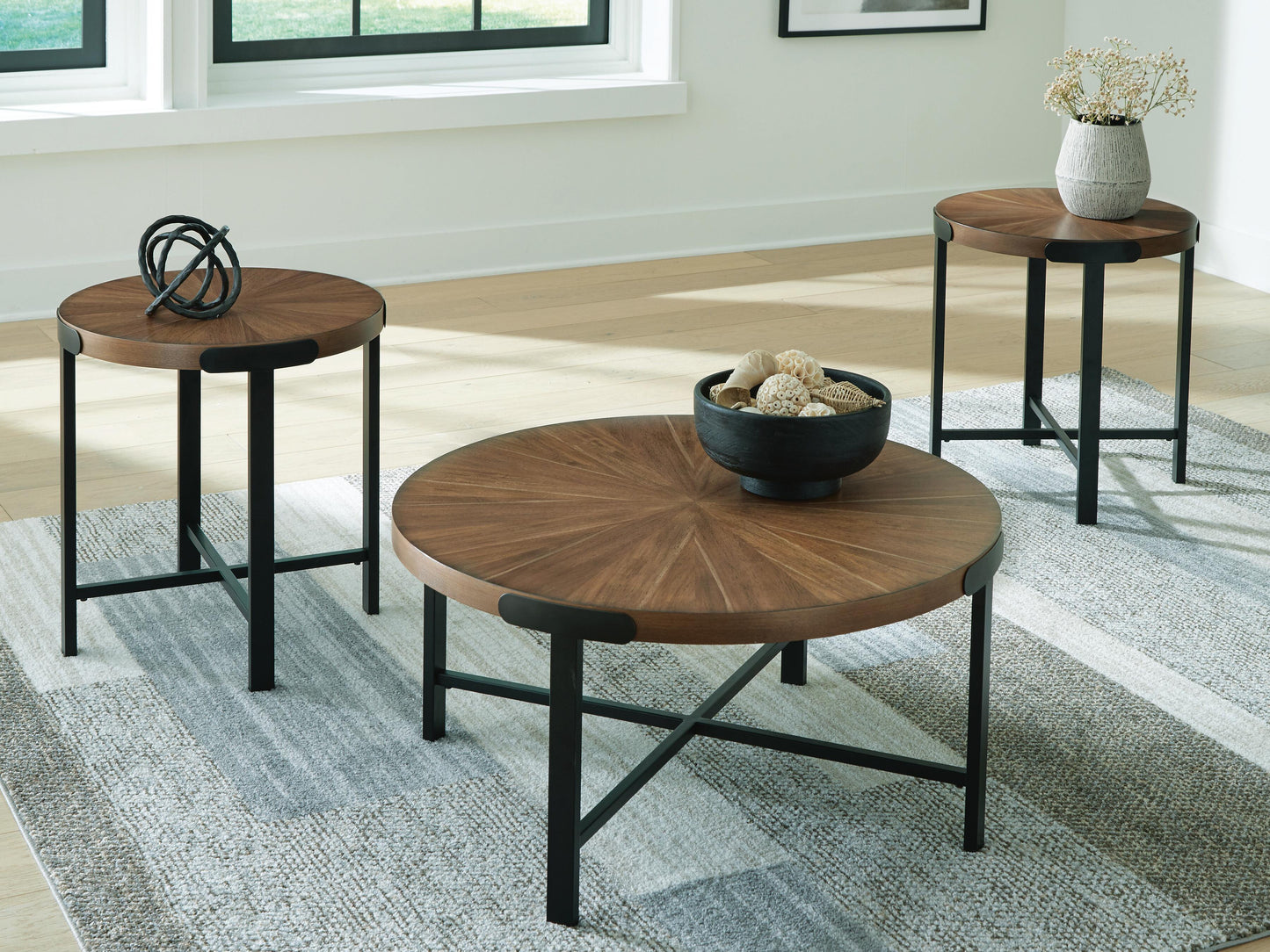 Ashley Crosstrail Brown Table (Set of 3)
