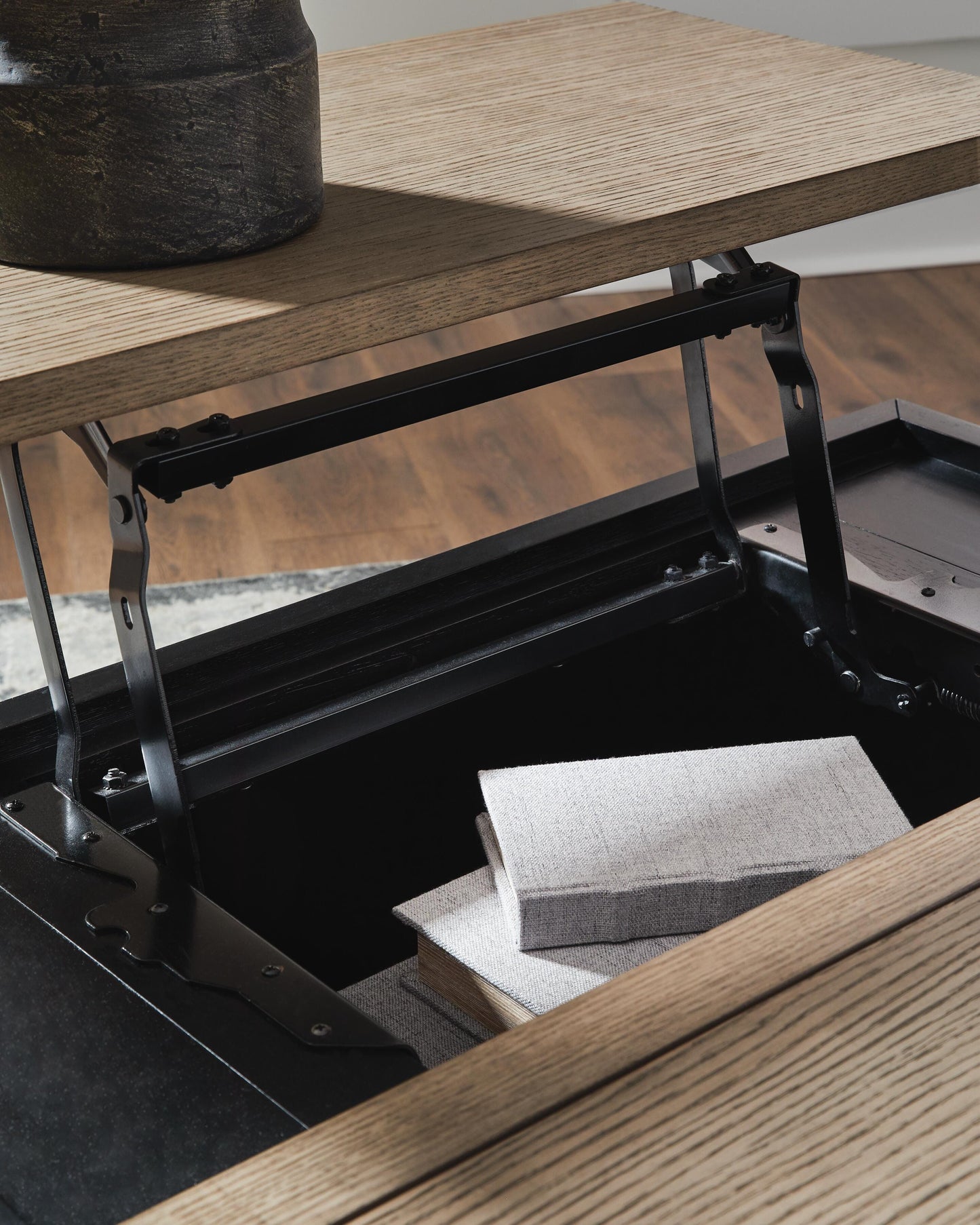 Ashley Rylandyn Black Light Brown Lift-Top Coffee Table