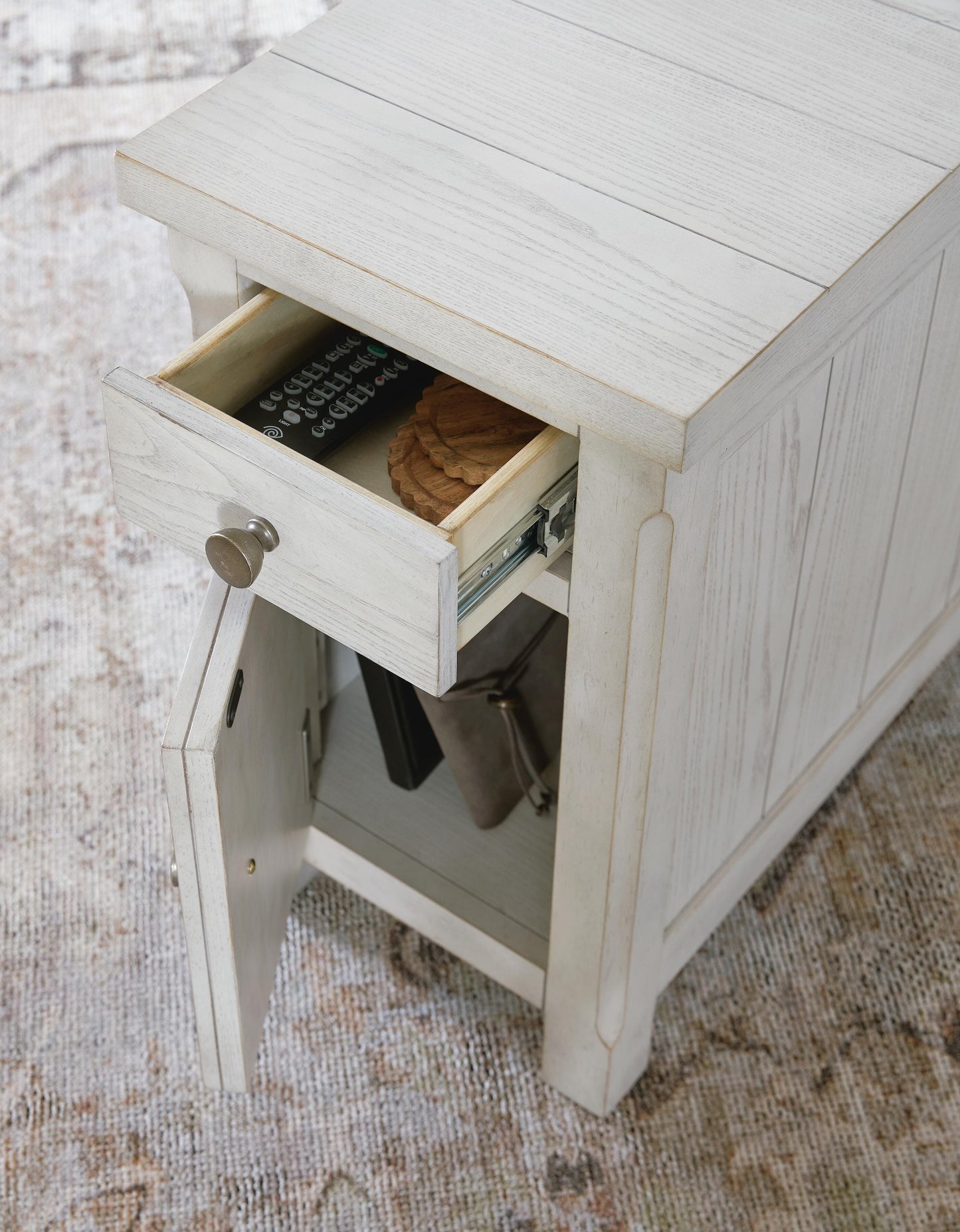 Ashley Robbinsdale Antique White Chairside End Table