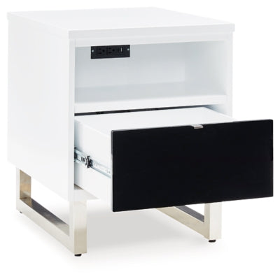 Ashley Gardoni White Black Chairside End Table